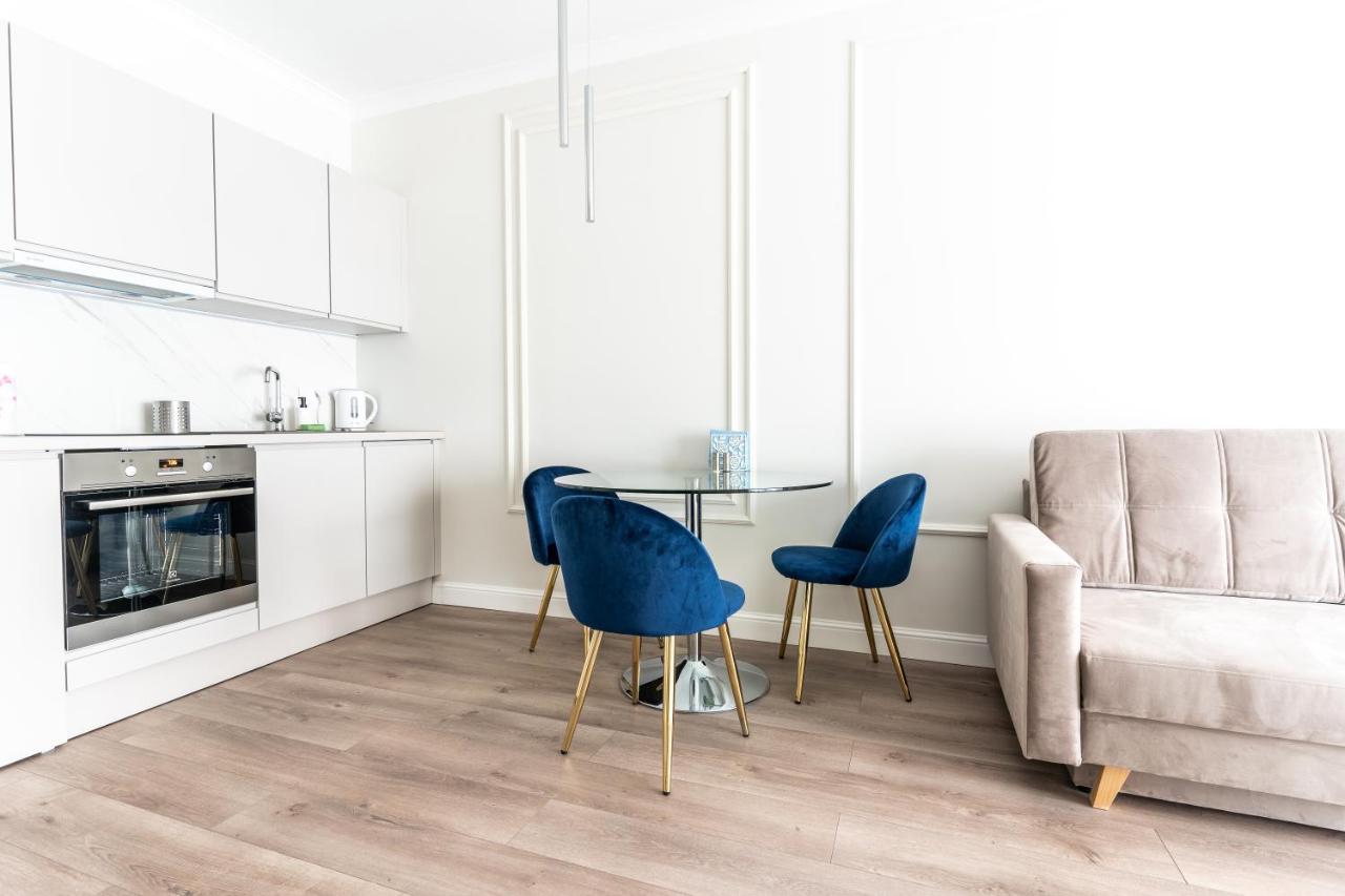 Apartamenty Mennica Residence - Golden Apartments Варшава Экстерьер фото